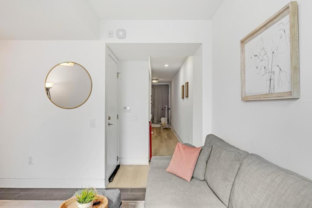 Suite In The Heart Of Downtown Toronto Zewnętrze zdjęcie