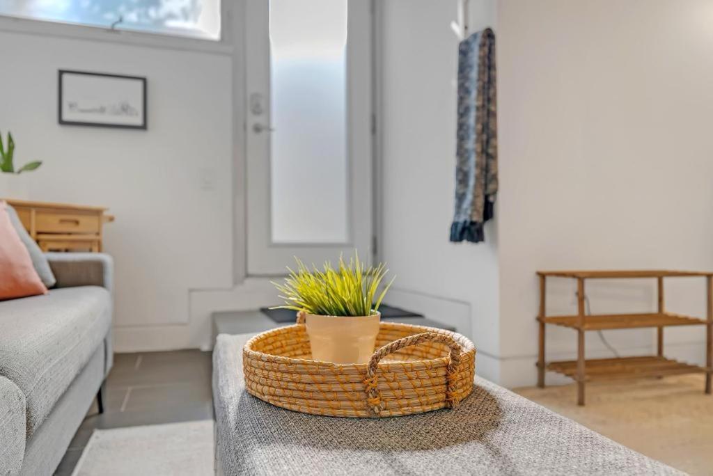 Suite In The Heart Of Downtown Toronto Zewnętrze zdjęcie