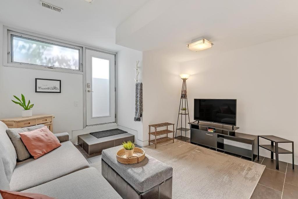Suite In The Heart Of Downtown Toronto Zewnętrze zdjęcie