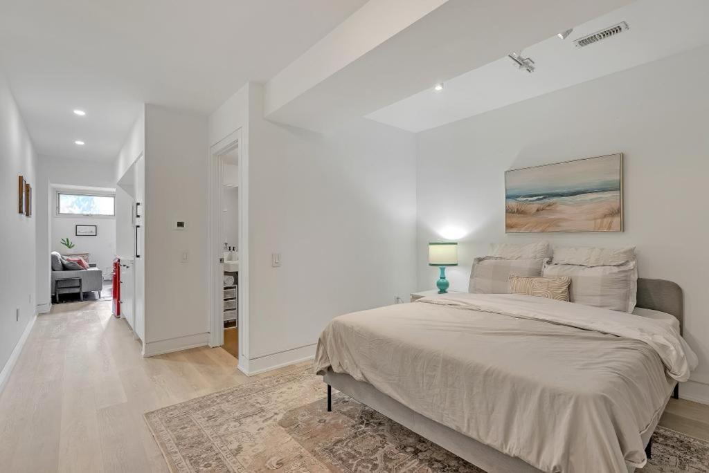 Suite In The Heart Of Downtown Toronto Zewnętrze zdjęcie